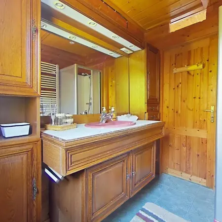 Le Dahu, Chalet Authentique Domek alpejski